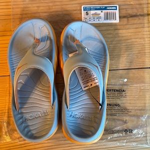 Hoka Ora Recovery flip-flops